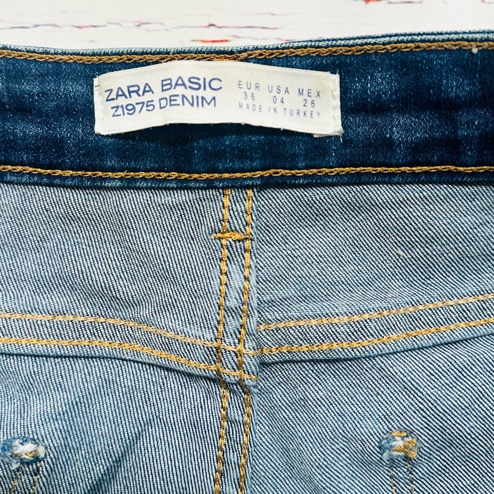 Zara Blue Skinny Jeans with Vintage Floral Pattern - Picture 5 of 5